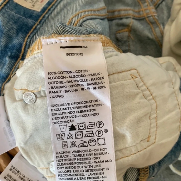 Levi's premium 501 distressed cutoff  jean shorts . Size 24 boho beach vacation - Picture 9 of 15